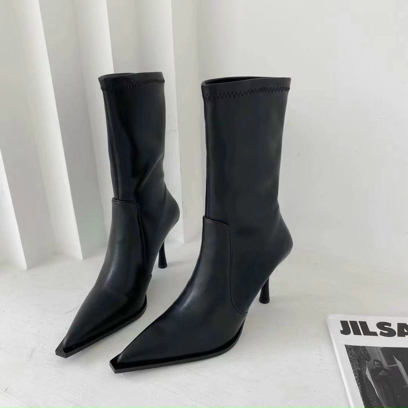 Boot lửng mũi nhọn da lỳ siêu chất