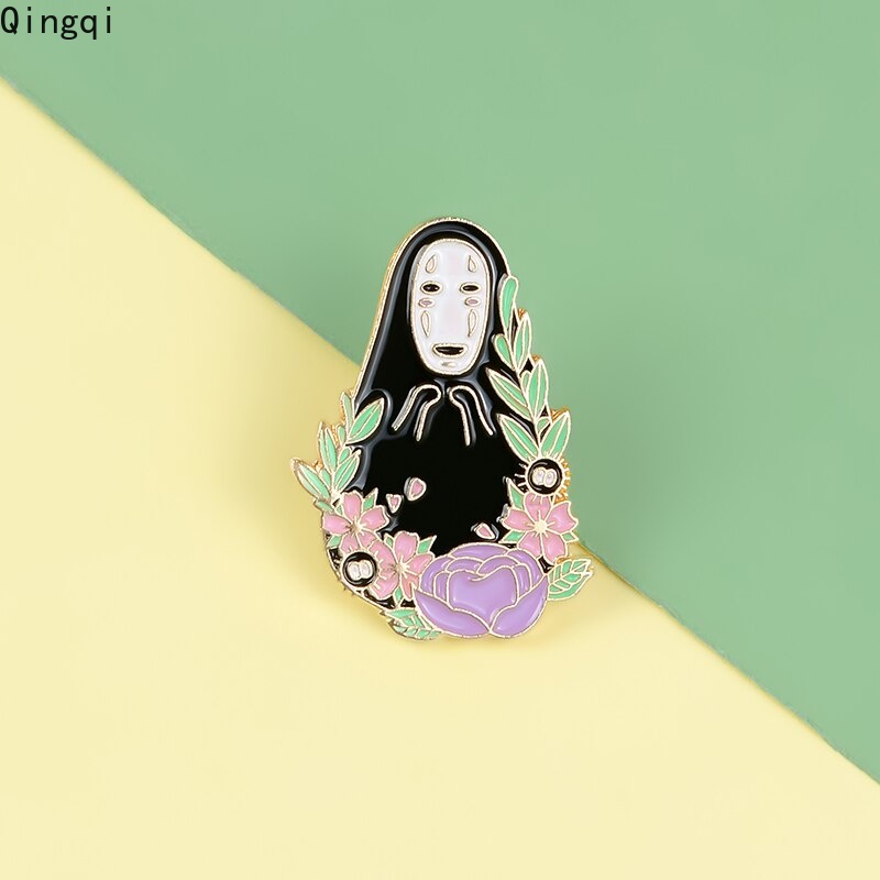 Ghim cài áo MISS ZOE hình nhân vật vô diện dễ thương