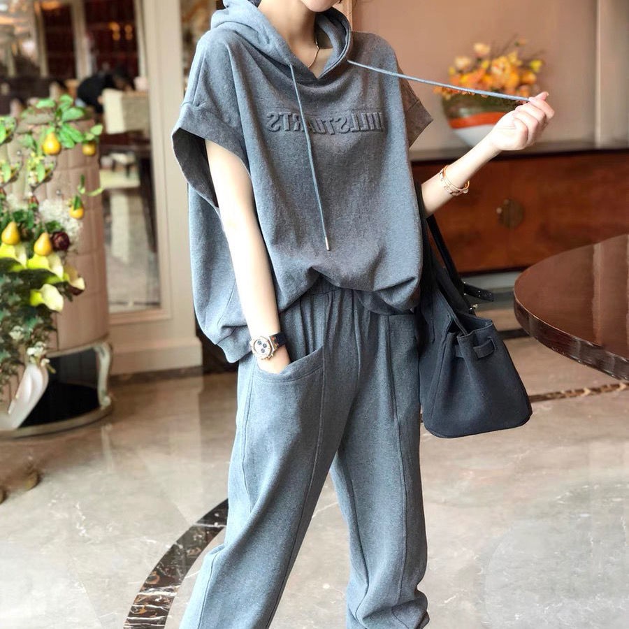 Bộ Đồ Thể Thao Phong Cách Năng Động Trẻ Trung Dành Cho Nữ