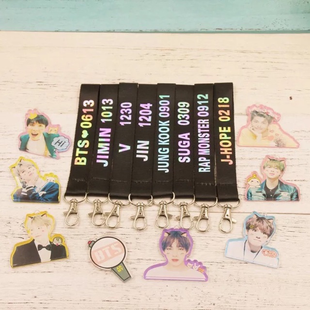 Nametag strap móc khoá phản quang BTS kèm ảnh các thành viên