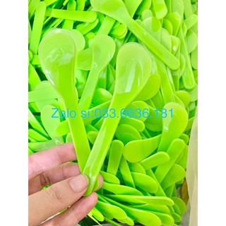 Que nhựa lấy kem loại lớn