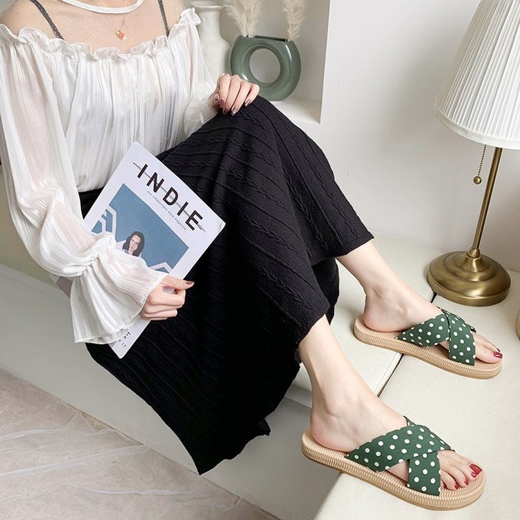 Dép Nữ Họa Tiết Chấm Bi Thời Trang | BigBuy360 - bigbuy360.vn
