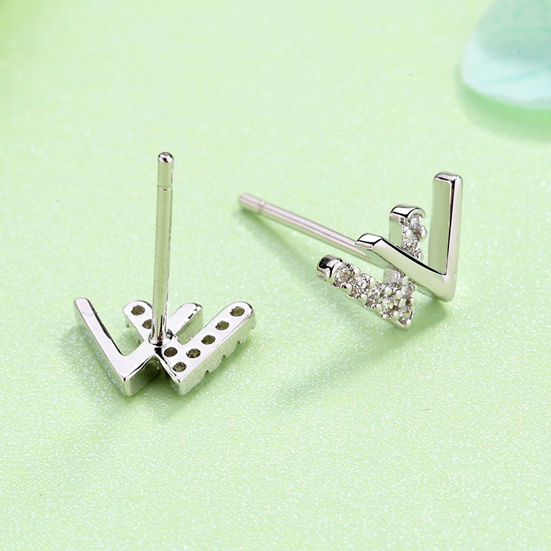 Khuyên Tai Đính Đá Kiểu Chữ V Đôi Thời Trang Dành Cho Nữ F804