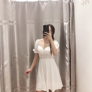 Váy trắng