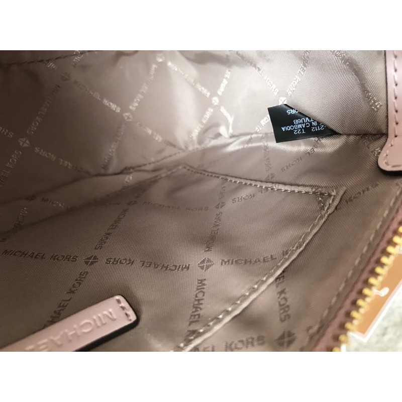 Túi micheal kors AUTH SALE