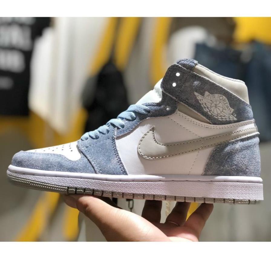 Giày thể thao nam nữ cổ cao Jordan 1 Retro OG Hyper Royal (High) Độc lạ, nổi bật và rất sang trọng Xịn