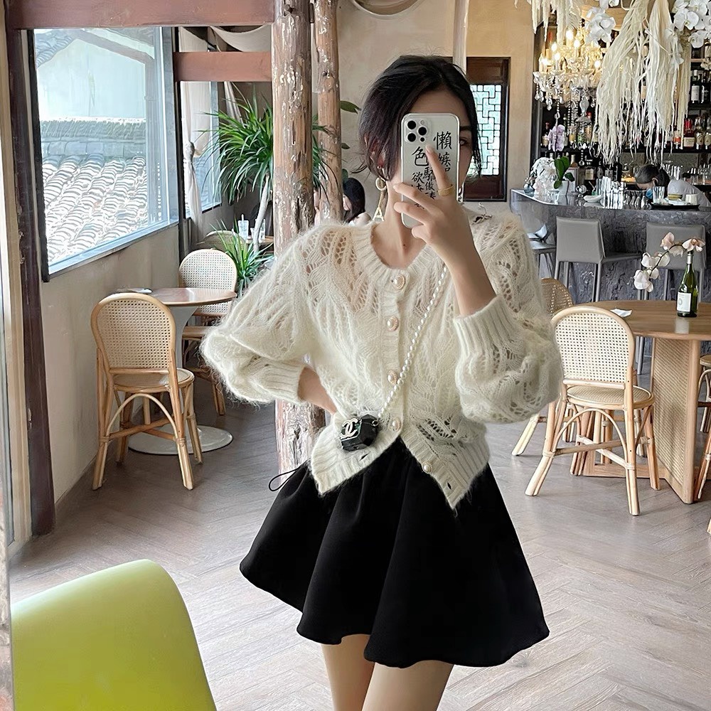 Áo len lưới cúc ngọc Quảng Châu sexy cho bạn gái | BigBuy360 - bigbuy360.vn