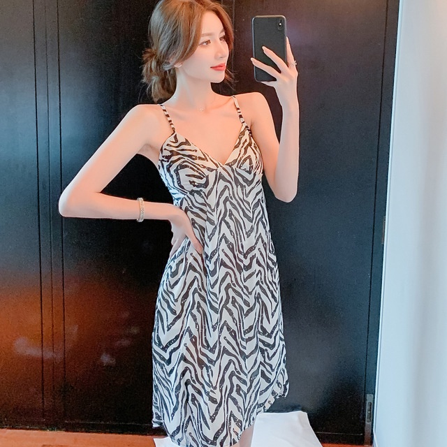 Váy ngủ 2 dây lụa Hàn Cao Cấp, đầm ngủ,váy ngủ nữ Lụa satin hai dây sexy gợi cảm đồ ngủ | BigBuy360 - bigbuy360.vn