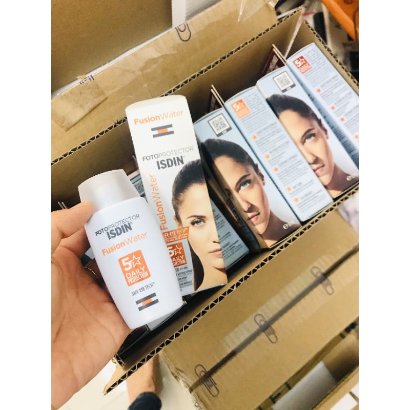 Kem chống nắng ISDIN Fusion Water SPF50