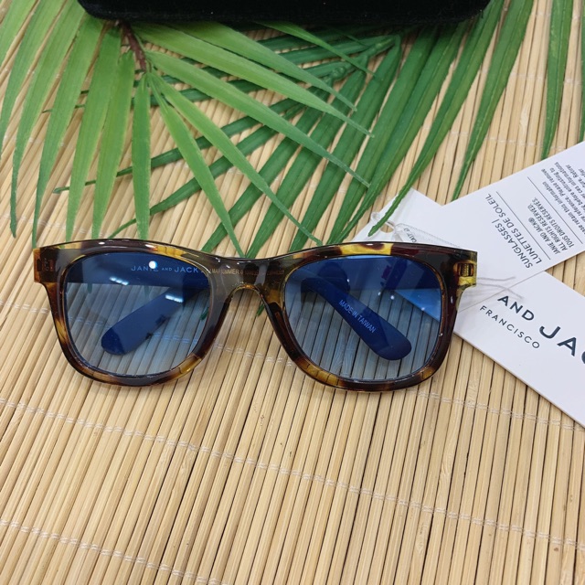 Kính Auth cao cấp cho bé