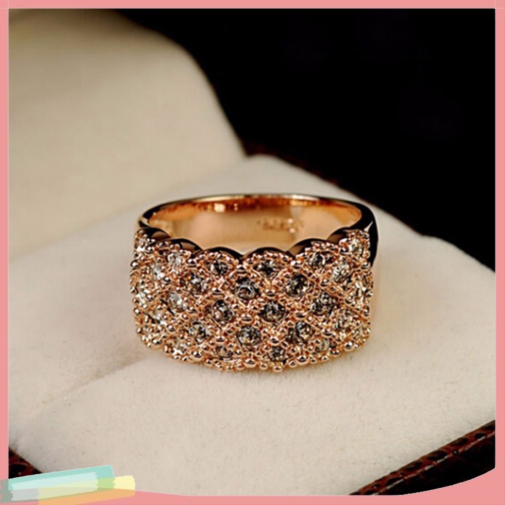 Nhẫn Đính Hôn Đính Đá Sang Trọng Cho Nữ