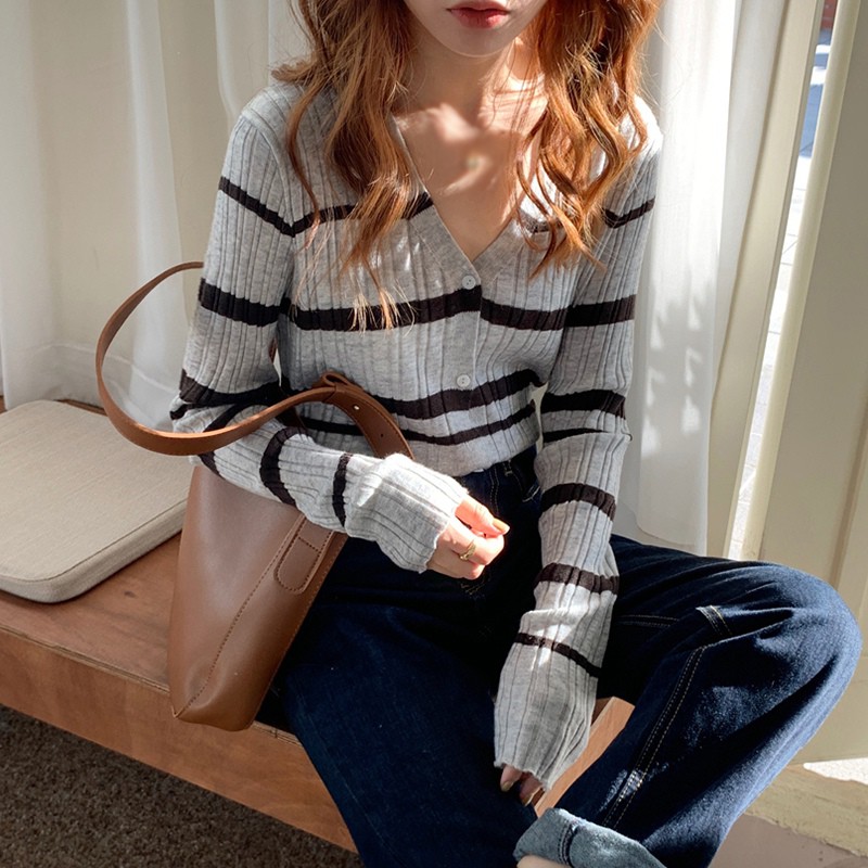 Áo cardigan dài tay dệt kim họa tiết sọc ngang cho nữ | BigBuy360 - bigbuy360.vn