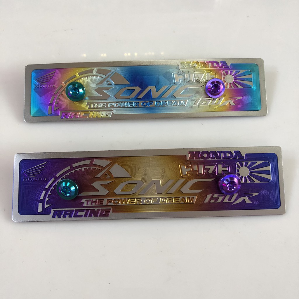 Bảng tên 3D Sonic + ốc Gr5 6li15 Titanium