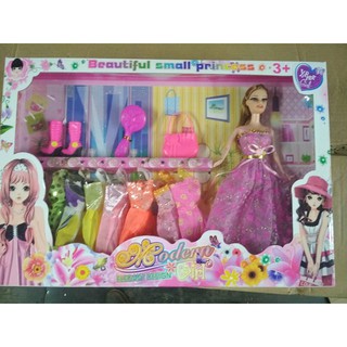 ĐỒ CHƠI THAY QUẦN ÁO BÚP BÊ
