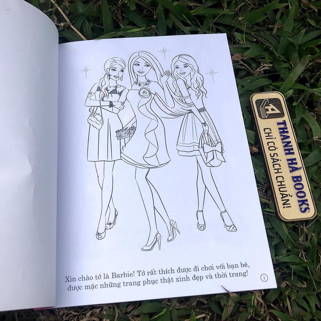 Sách - Tô Màu Khổ Lớn Với Hơn 50 Đề Can - Barbie Phong Cách Thời Thượng
