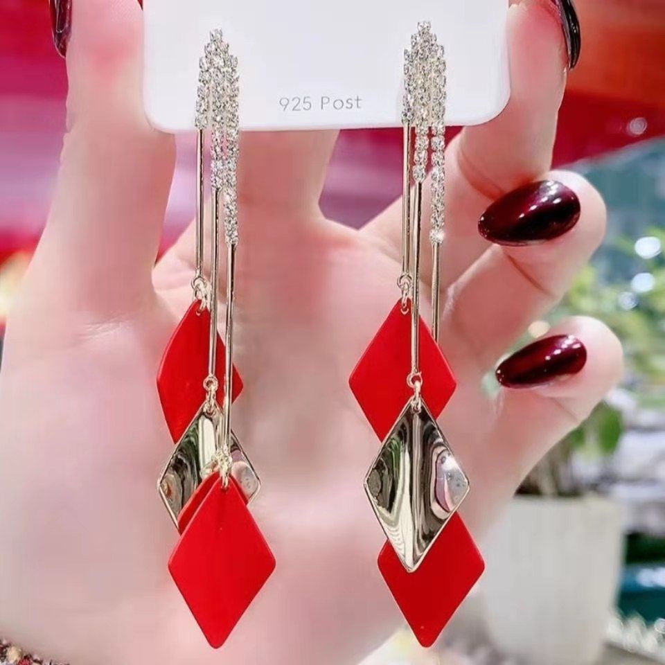 Hoa tai bông tai Hàn Quốc E0100 dáng dài tua dua ánh kim S925 thời trang nhiều mẫu