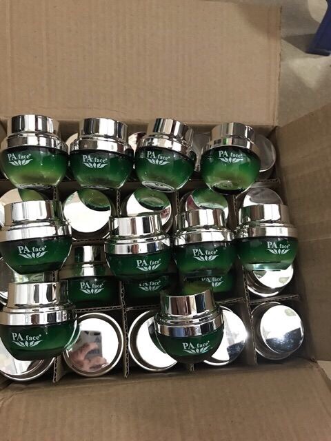 Kem đập bong nám Dr.face