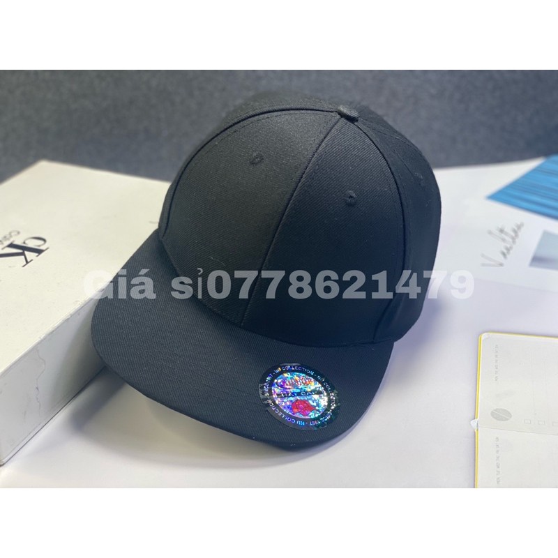 Mũ snapback đen trơn cực chất thời trang nam