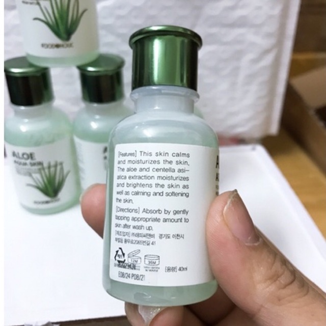 [Mẫu 40ml ] Nước hoa hồng dưỡng ẩm nha đam FOODAHOLIC ALOE AQUA SKIN 40ml