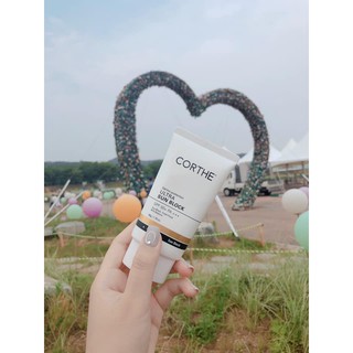 Kem Chống Nắng Corthe (Dermoessential Ultra Light Sunblock)