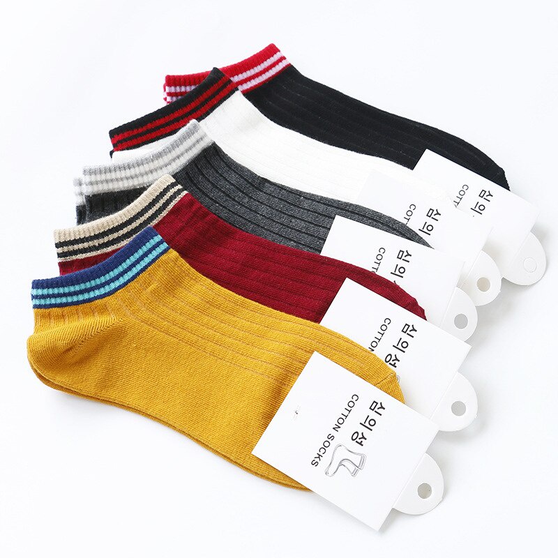 đôi tất nữ họa tiết sọc ngang thời trang