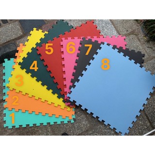 Thảm xốp kích thước 62x62 dày 1cm , răng viền vuông