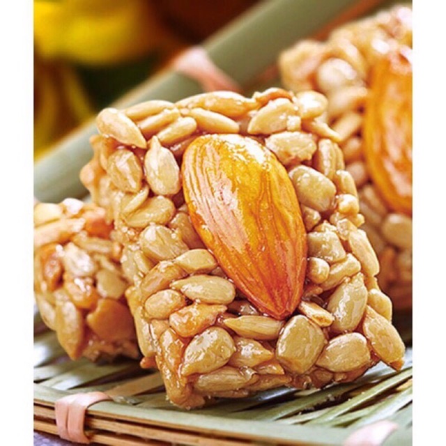 Sẵn 1 kg kẹo hướng dương, hướng dương hạnh nhân tẩm mật ong