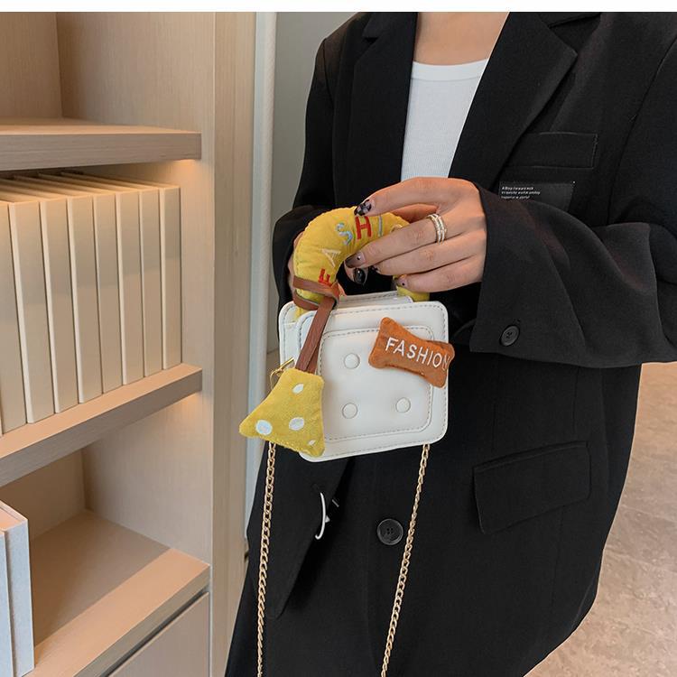 Túi Đeo Chéo Mini Nữ Style Hot Hít Siêu Đẹp Dáng Mới Lạ - ViVi