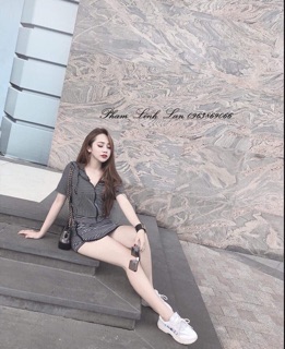 Set kẻ quần giả váy