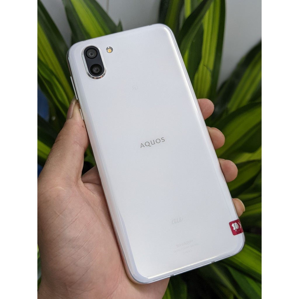 Điện thoại Sharp AQUOS R2 zin keng New 99%