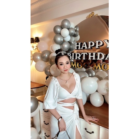 Sét cúp ngực, chân váy xẻ, cut eo táo bạo đảm bảo k đụng hàng 🍭🍭 3.29