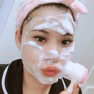 Cọ rửa mặt 2 đầu siêu thích