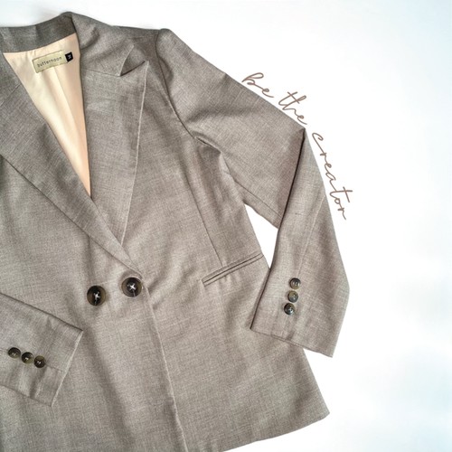 Áo khoác blazer nữ chất liệu linen bố dáng suông mát mẻ thanh lịch | BigBuy360 - bigbuy360.vn