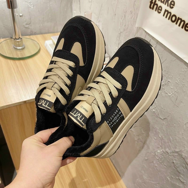 Giày thể thao nữ dáng sneaker nâng đế xườn chữ mã HV VIP 04