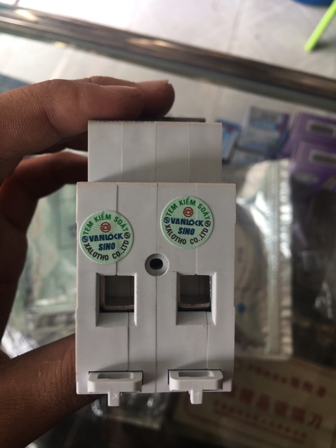 Cầu dao CB 2 tép 32A,63A SINO (PS45N)- hàng chính hãng có sẵn, ảnh shop tự chụp
