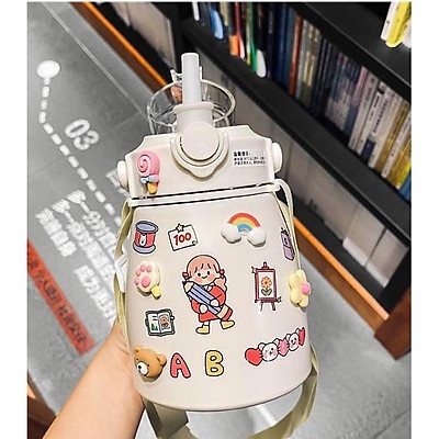 Bình nước giữ nhiệt cute có ống hút 850 ML, inox 304 không rỉ an toàn kèm sticker cute có dây đeo