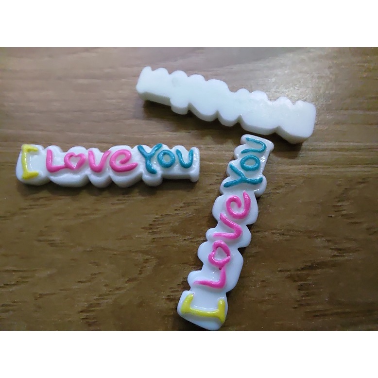 Mẫu charm chữ I love You cho các bạn trang trí vỏ ốp điện thoại, dán Jibbitz, kẹp tóc, DIY