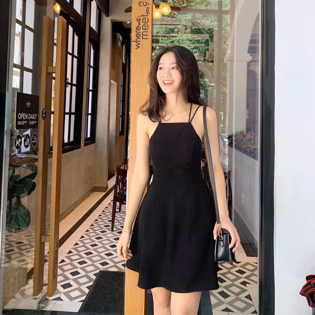 Đầm yếm dây chéo lưng 💞💞💞gb