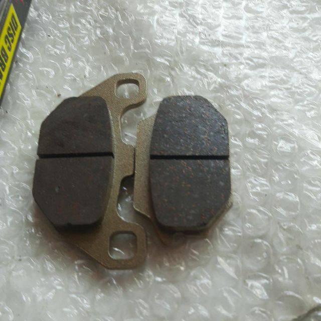 bố thắng trước xe atila hàng thái