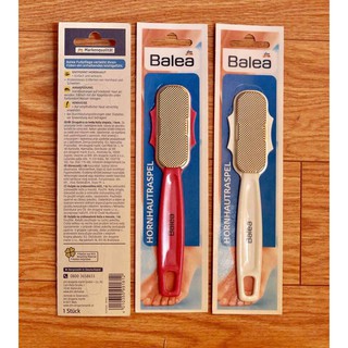 Cọ gót chân Balea tẩy tế bào chết giúp gót chân trắng hồng tự nhiên.