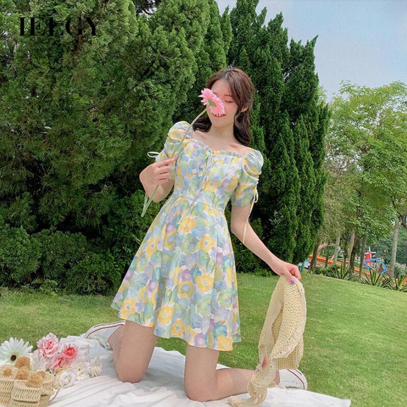 Đầm IELGY ngắn tay cổ vuông in hoa dễ thương ngọt ngào cho nữ