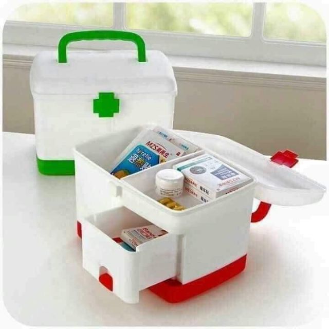 Tủ thuốc đa năng đắt loại hộp to dày nhiều ngăn ( khách chú ý có loại bé hơn )