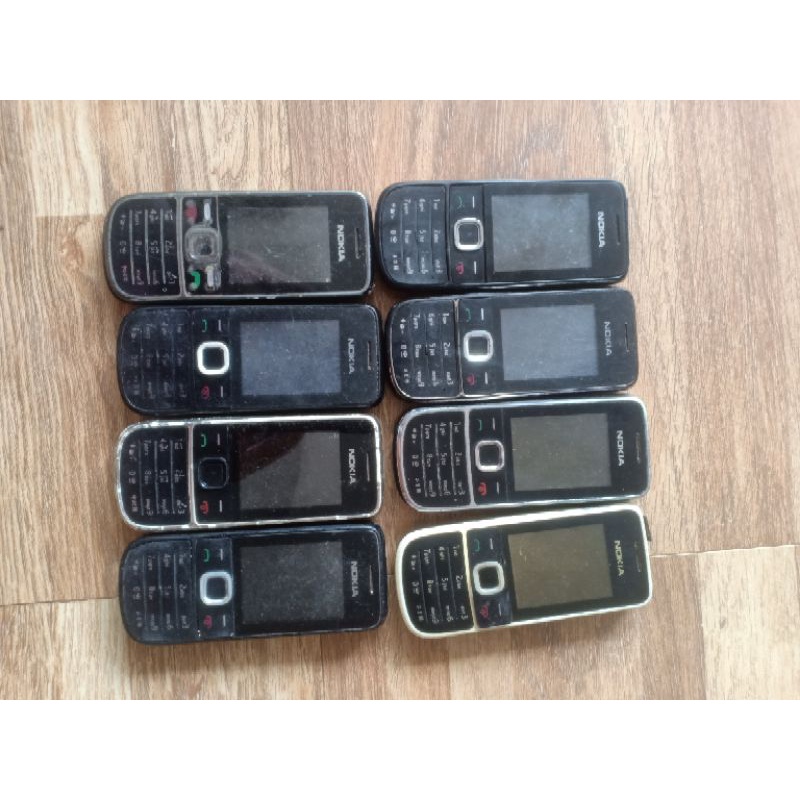 Điện thoại Nokia 2700c kèm sạc đã qua sử dụng