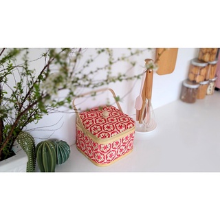 Hộp đựng quà Tết bằng tre màu sắc siêu xinh xắn sặc sỡ kích thước 20 * 20 * H13 cm quai 17 cm