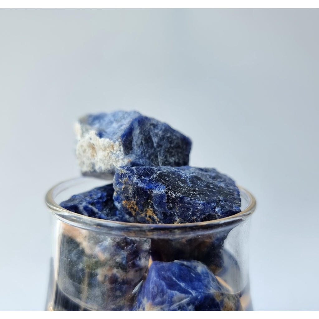 Đá thô thanh tẩy Sodalite xanh dương, đá thach anh dùng trong Tarot, Reiki, Phong Thủy
