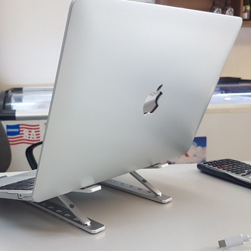 Combo 4in1 Case,Ốp Macbook Màu Bạc (Tặng Kèm Miếng Dán Màn Hình,Nút Chống Bụi,Kẹp Chống Gãy Sạc) | BigBuy360 - bigbuy360.vn