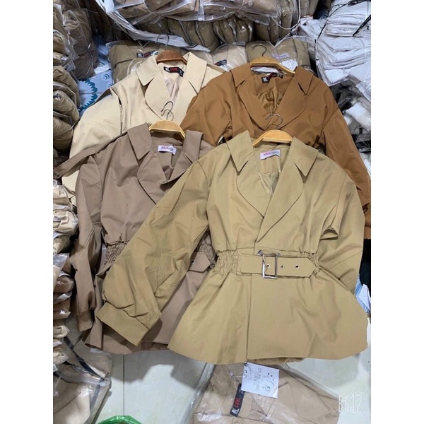 Áo măng tô ngắn