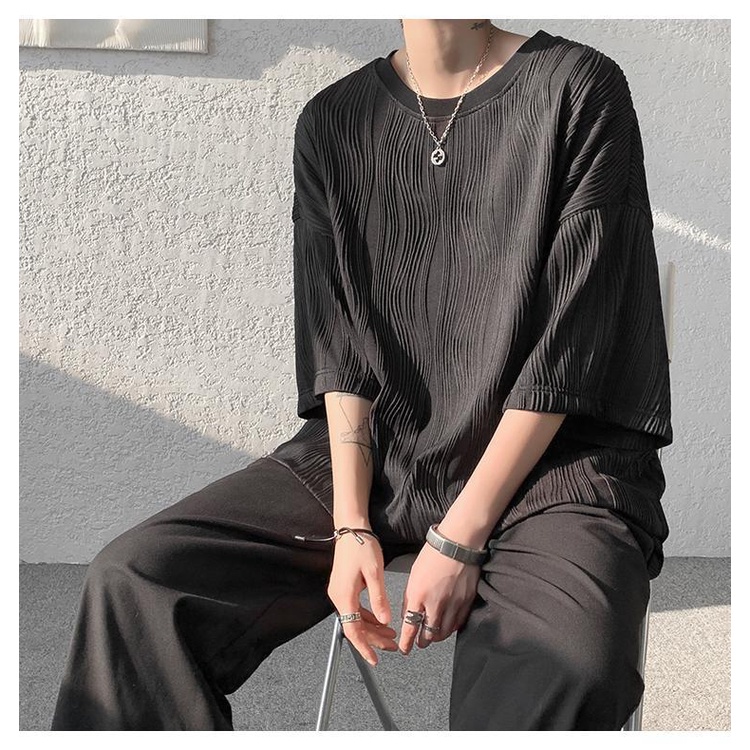 Áo Thun Tay Ngắn Cổ Tròn Dáng Rộng Họa Tiết Kẻ Sọc Chất Liệu Lụa Lạnh Thời Trang Trẻ Trung Cho Nam