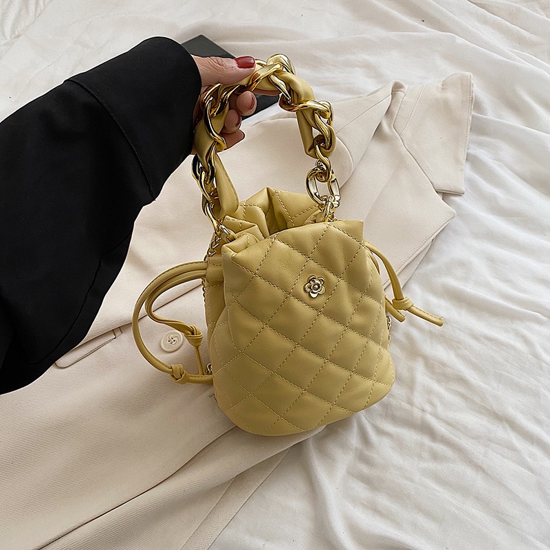 Túi IELGY họa tiết hình thoi nhỏ gọn phối dây xích thời trang cao cấp dành cho nữ