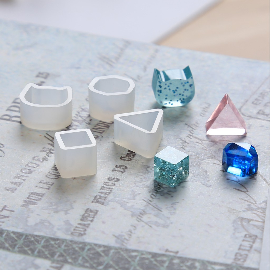 Set 4 khuôn silicon làm hạt, đầu khuyên tai y ảnh